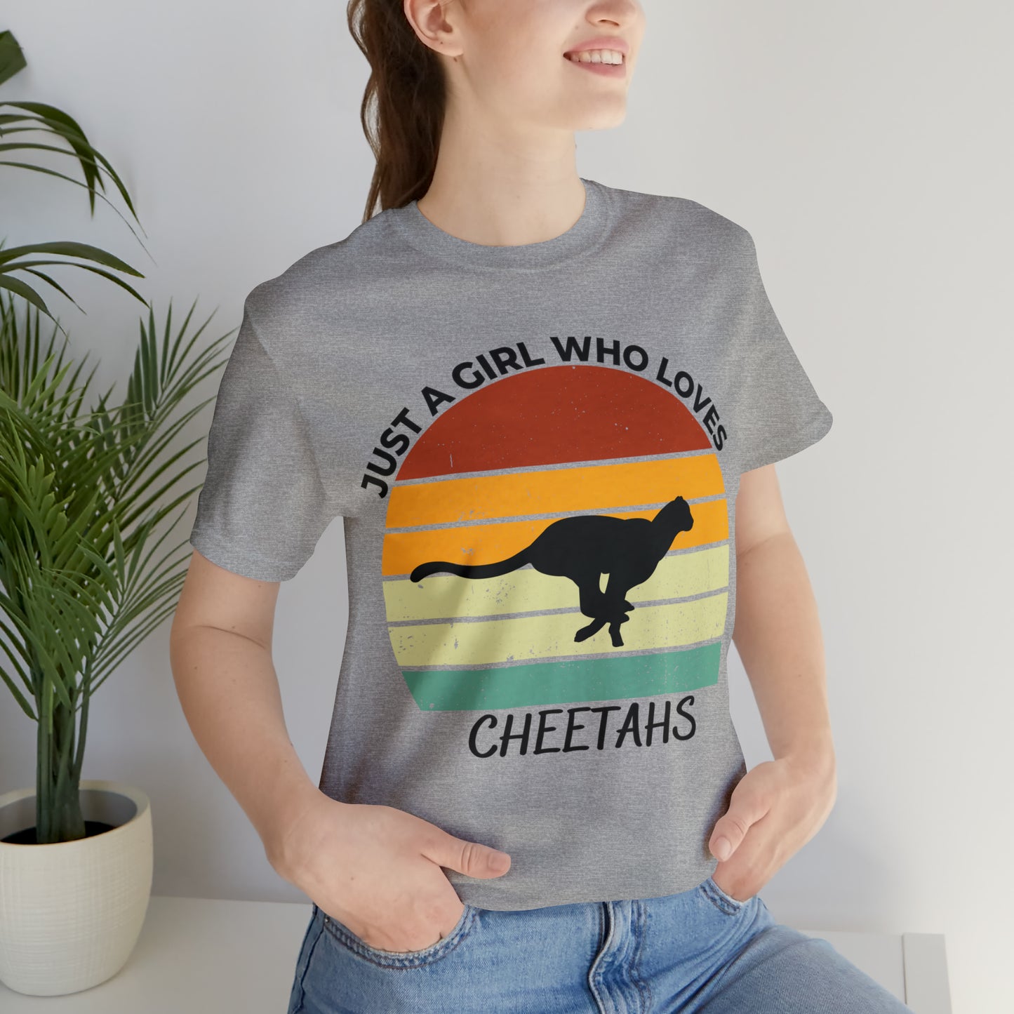 Just a Girl Who Loves Cheetahs Short Sleeve Tee